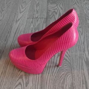 Beautiful heels by Alice and Olivia🌸🌷🍀